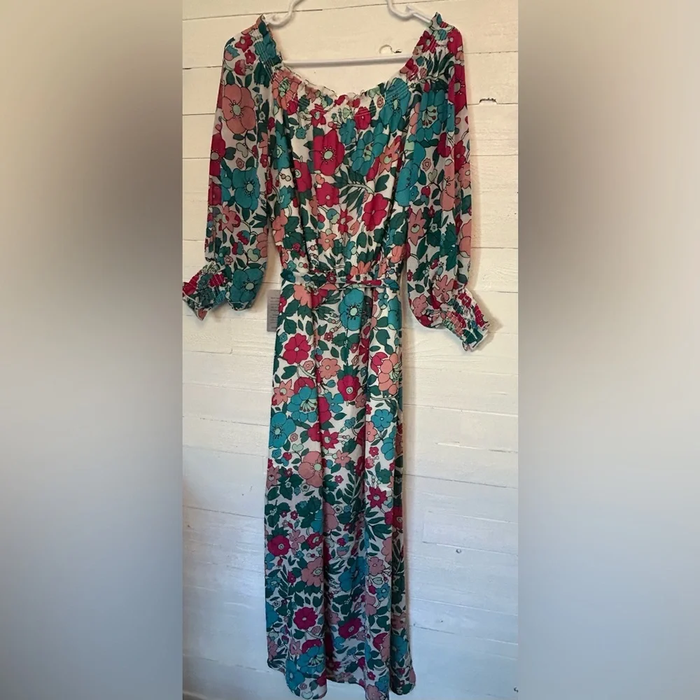 NWT Charles Henry Floral off shoulder maxi dress. Womens size medium.